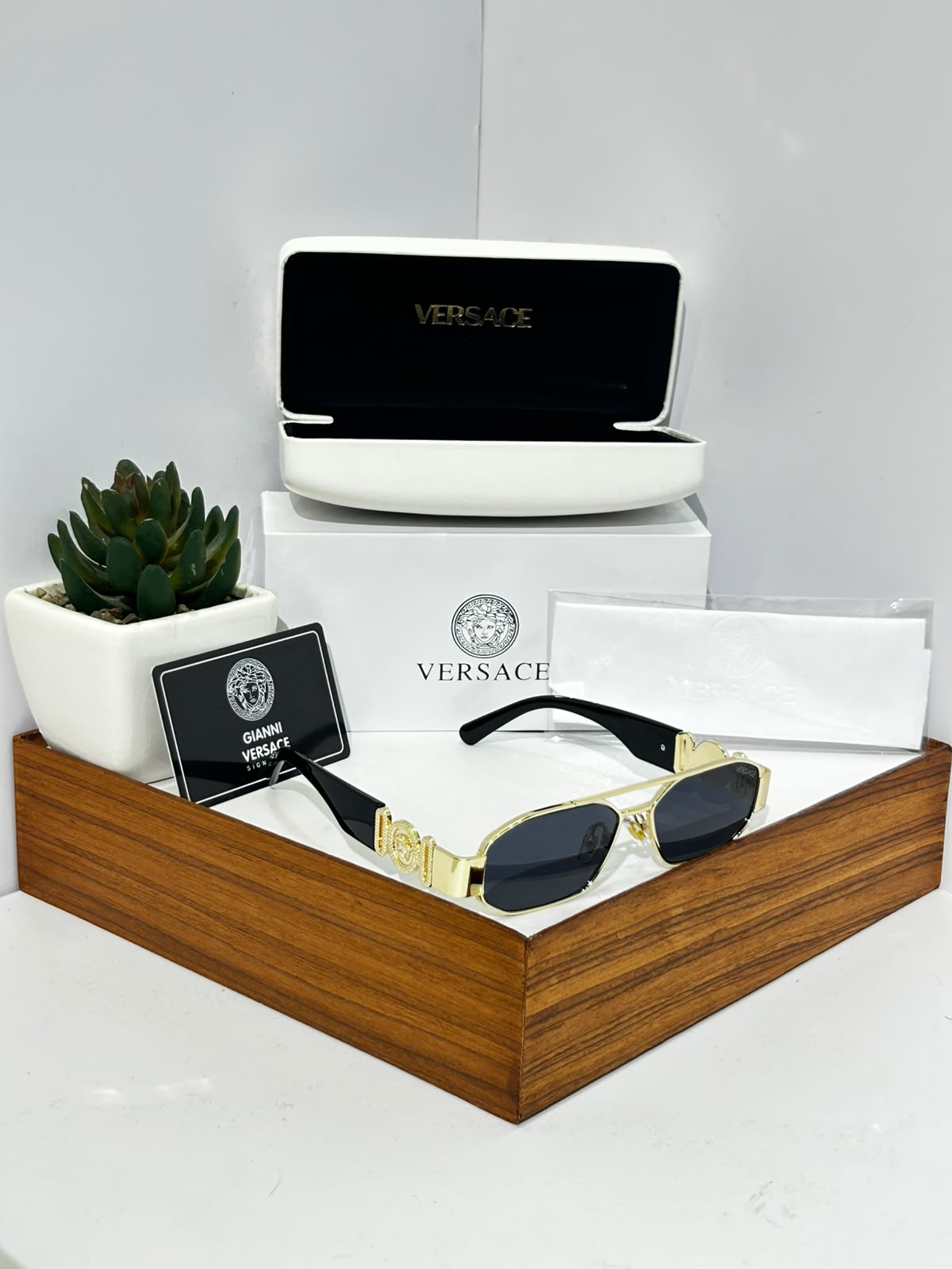 Bold Medallion Aviator Sunglasses - Gold Wire Rectangular Statement Shades